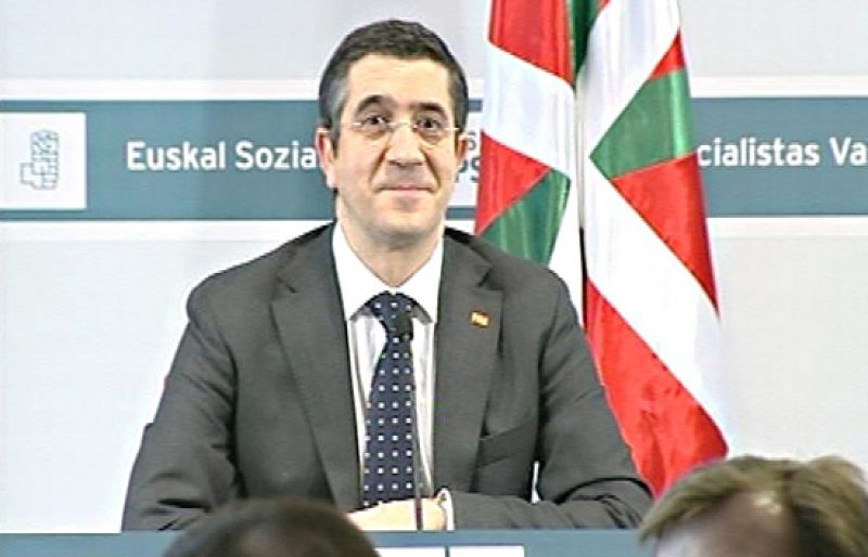 López responde al PNV: "Que asuma que no es el régimen ni la religión de Euskadi"
