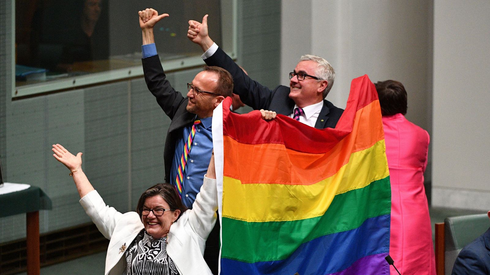 El Parlamento australiano aprueba legalizar el matrimonio homosexual