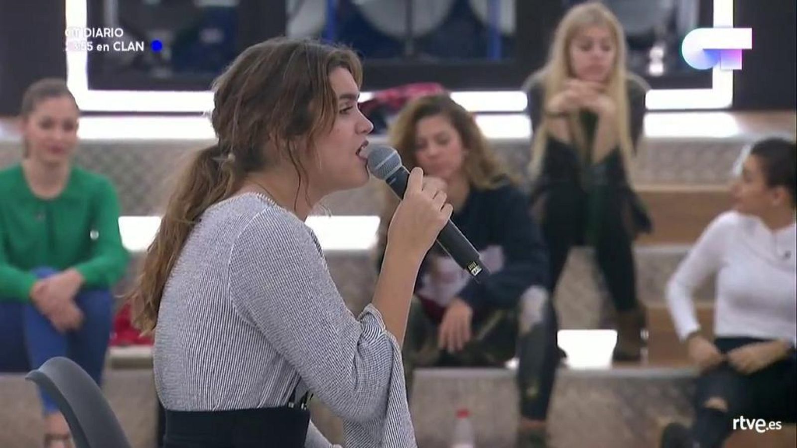 Operación Triunfo - Amaia canta 'Across the Universe' en el primer pase de micros