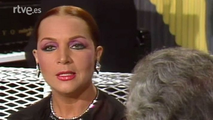 Sara Montiel en 'La orquesta' (1984)