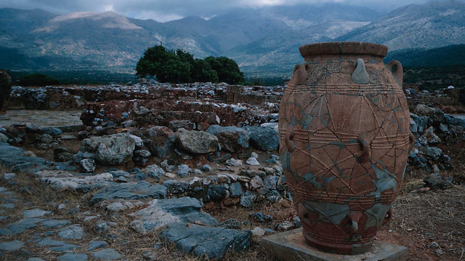 Otros documentales - En busca de esplendores secretos: Creta, los orígenes del laberinto