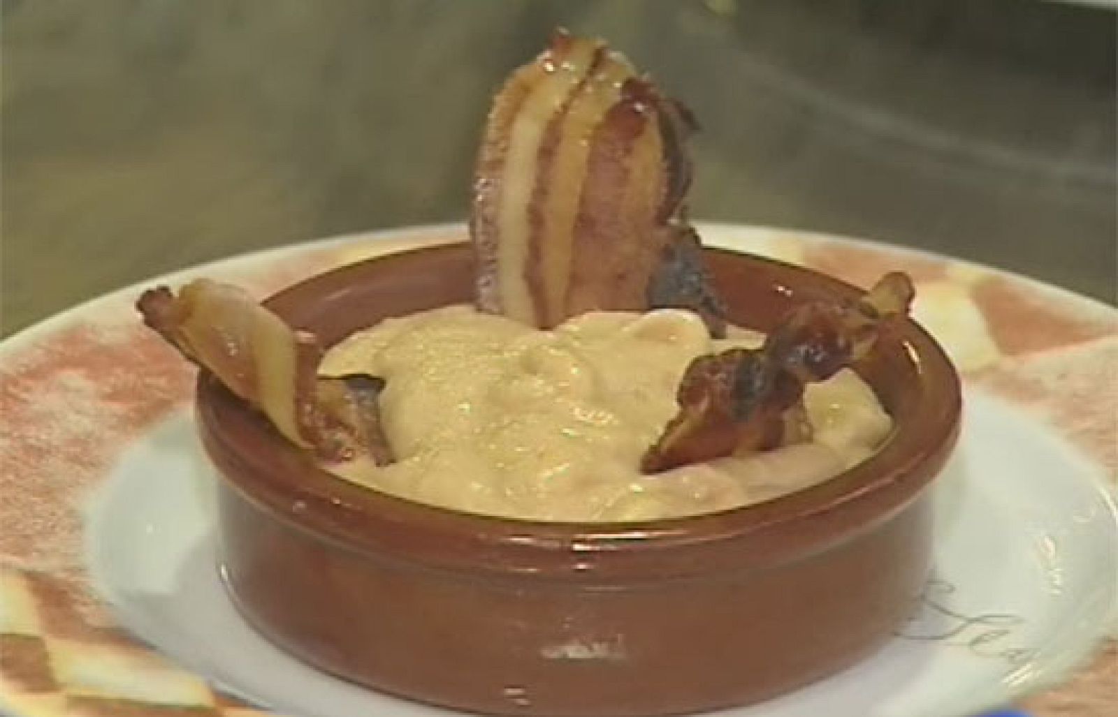 La cocina de Salamanca se renueva con los llamados pinchos de cuchara | Ver