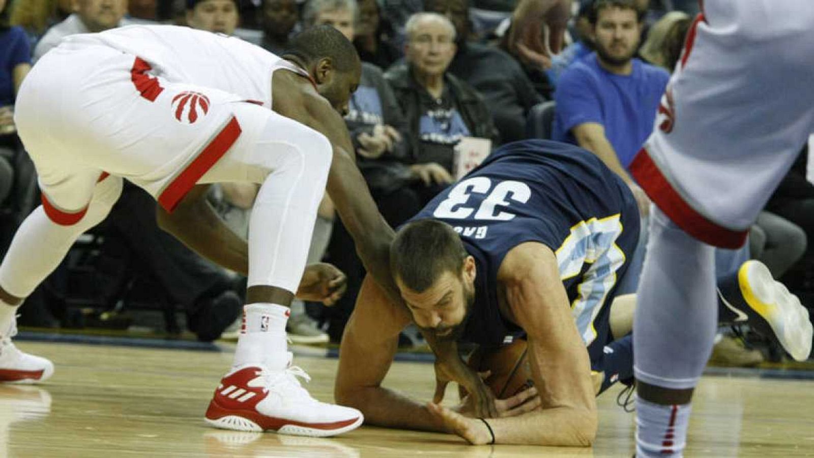 Los Raptors de Ibaka hurgan en la herida de los Grizzlies