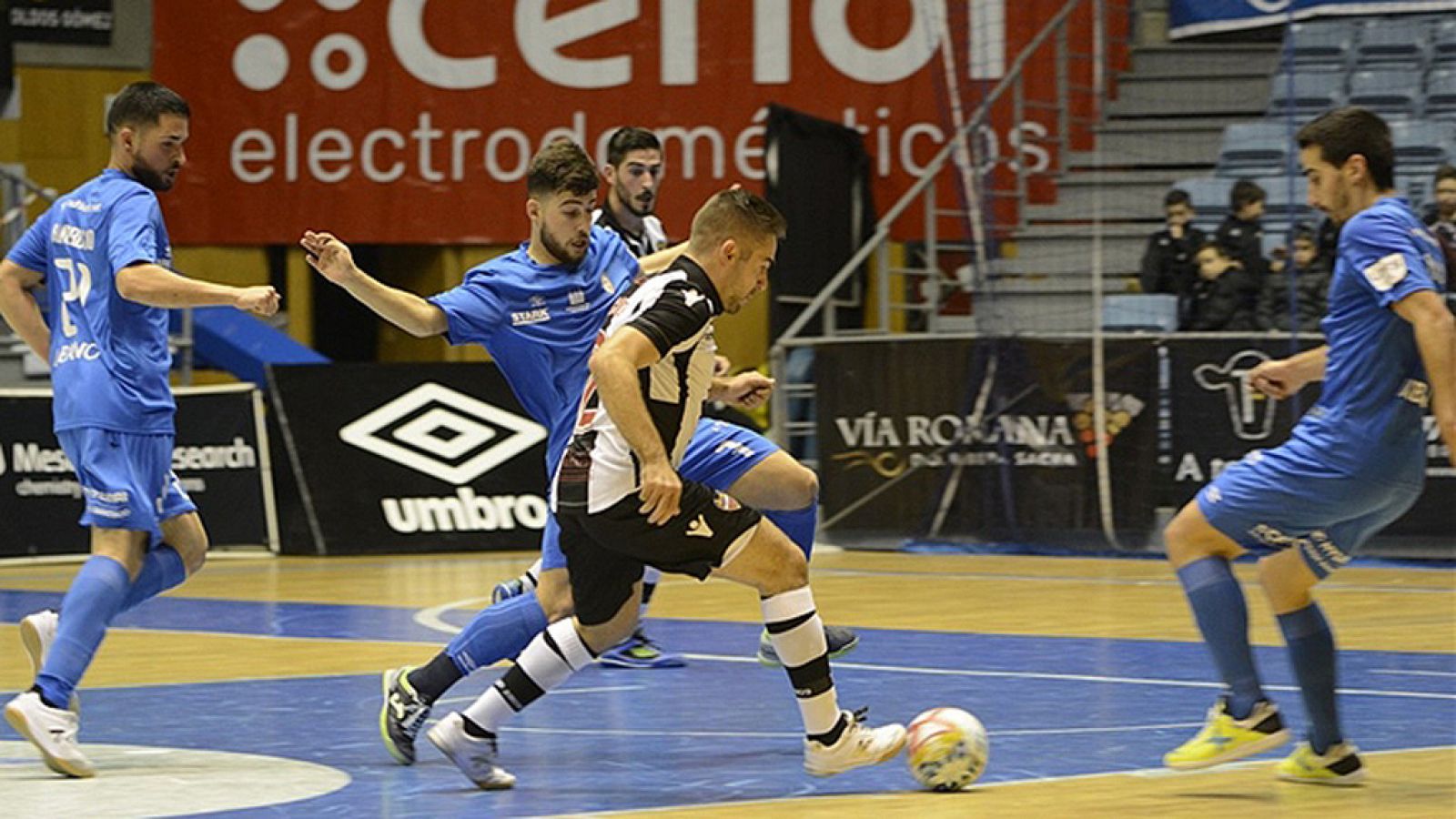 Sin programa: LNFS, jornada 14. Resumen: Santiago 4-4 Levante UD | RTVE Play