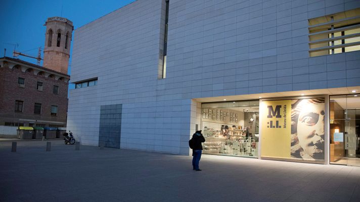 Informativo 24h - Un gran dispositivo policial acordona el recinto para posibilitar el traslado de las obras de Sijena