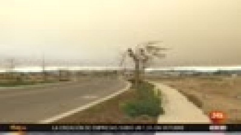 Los incendios de California arrasan más de 90.000 hectáreas y obligan a evacuar a casi 100.000 personas