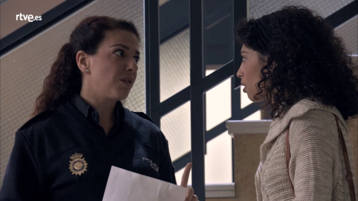 Servir y proteger - Espe descubre que intentan estafar a Salima