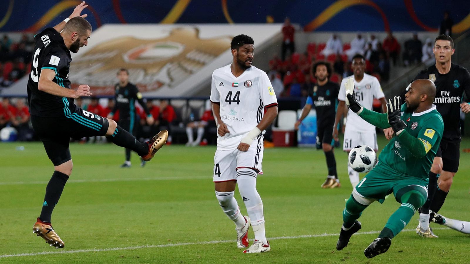 Bale y Benzema, las dos caras del Madrid en la semifinal del Mundialito