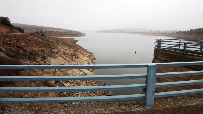 El tiempo - Intervalos de viento fuerte en el litoral cantábrico e islas Canarias occidentales