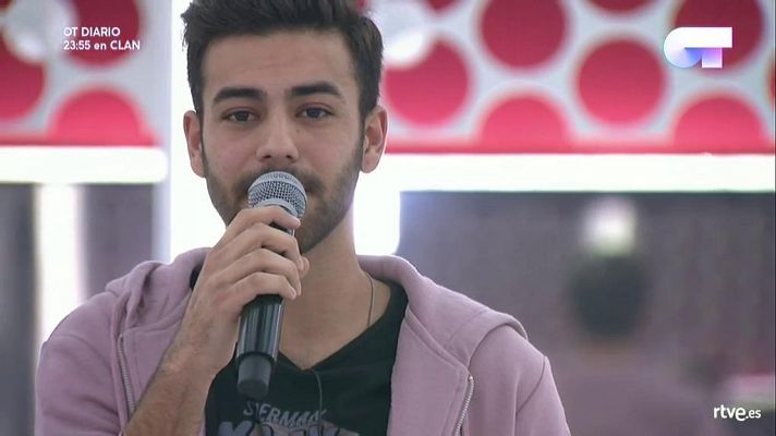 Agoney canta 'Je suis venu te dire' en el primer pase