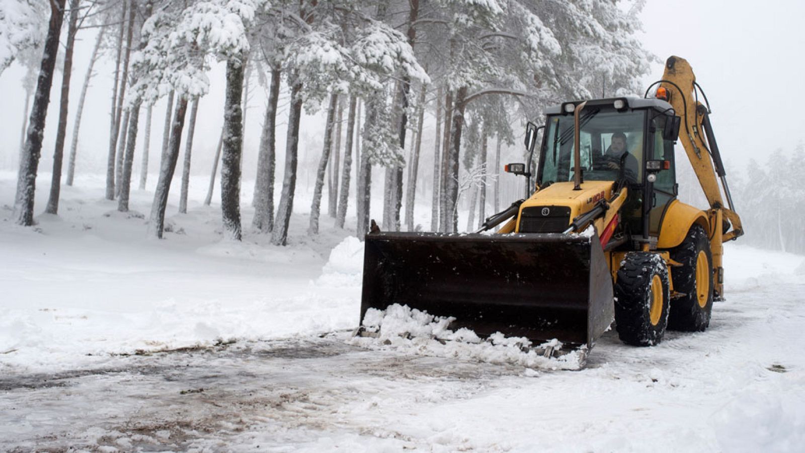 Nevadas en Cantábrico y Pirineos y descenso temperaturas en general