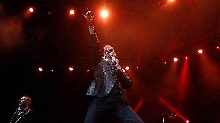 Telediario 1 - Loquillo cerró anoche en Madrid su gira Salud y rock & roll