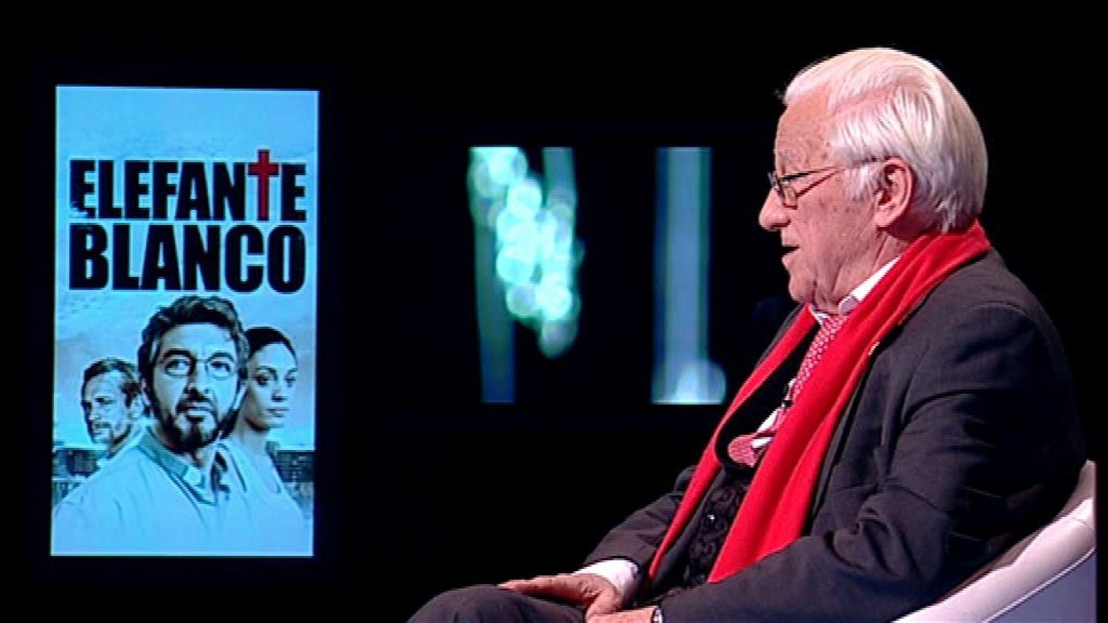 Versión española - Elefante blanco (coloquio) - ver ahora