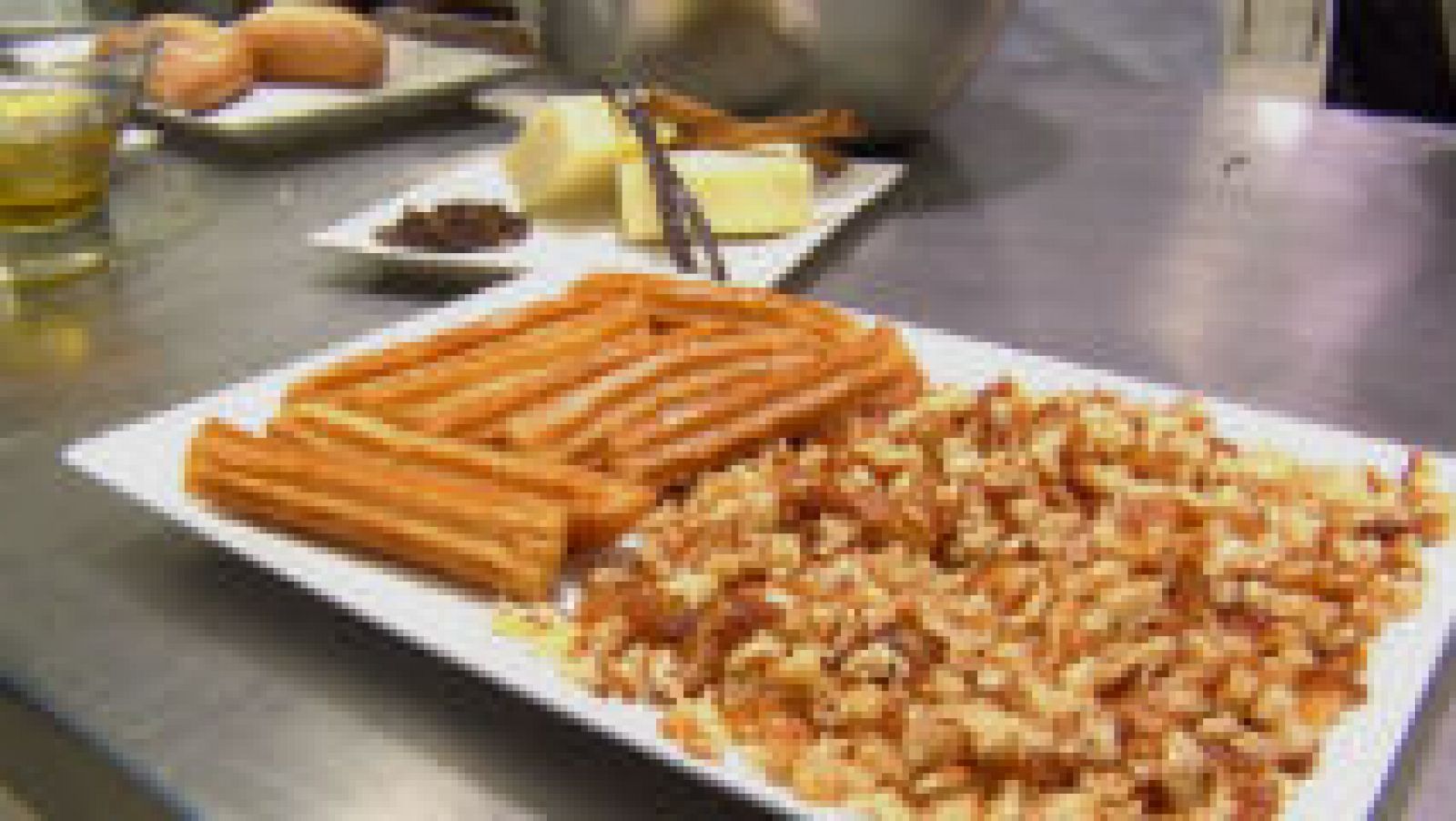 Turrón de pan con chocolate, o churros