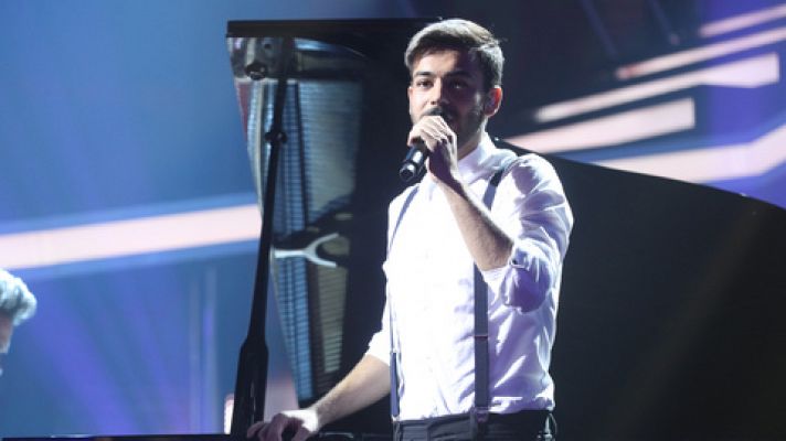 OT 2017 - Agoney canta 'Je suis venu te dire" en la gala 8 de OT