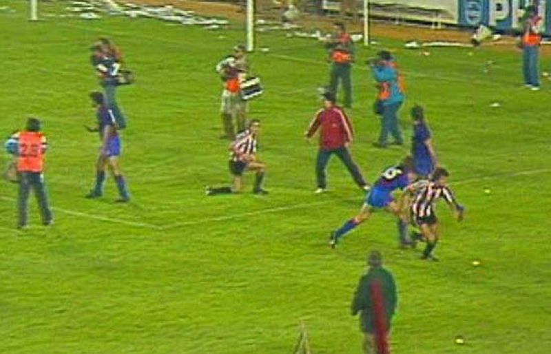 La última final de Copa del Rey entre Athletic y Barça, disputada en 1984, se saldó con una multitudinaria tangana.