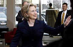 Primera visita a Europa de la secretaria de estado estadounidense, Hillary Clinton