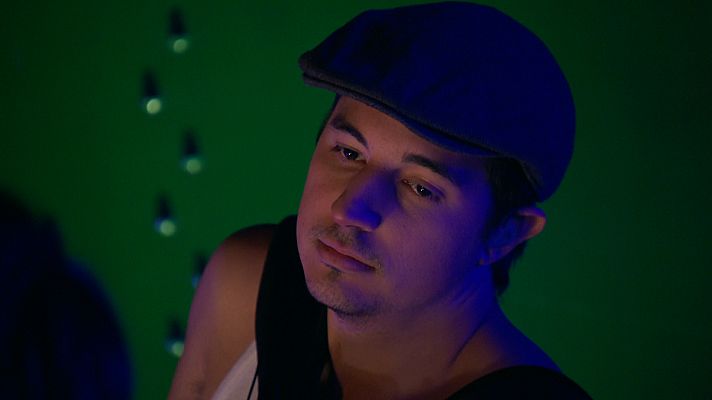 Playzound - La M.O.D.A. canta '¿Quién nos va a salvar?'