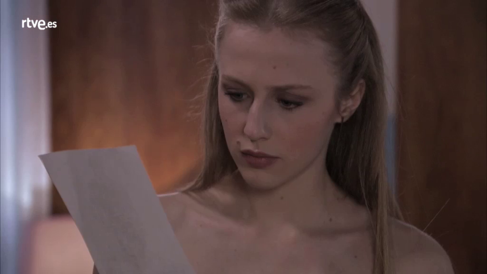 Servir y proteger - Olga descubre que Quico pertenece a Planeta Libre