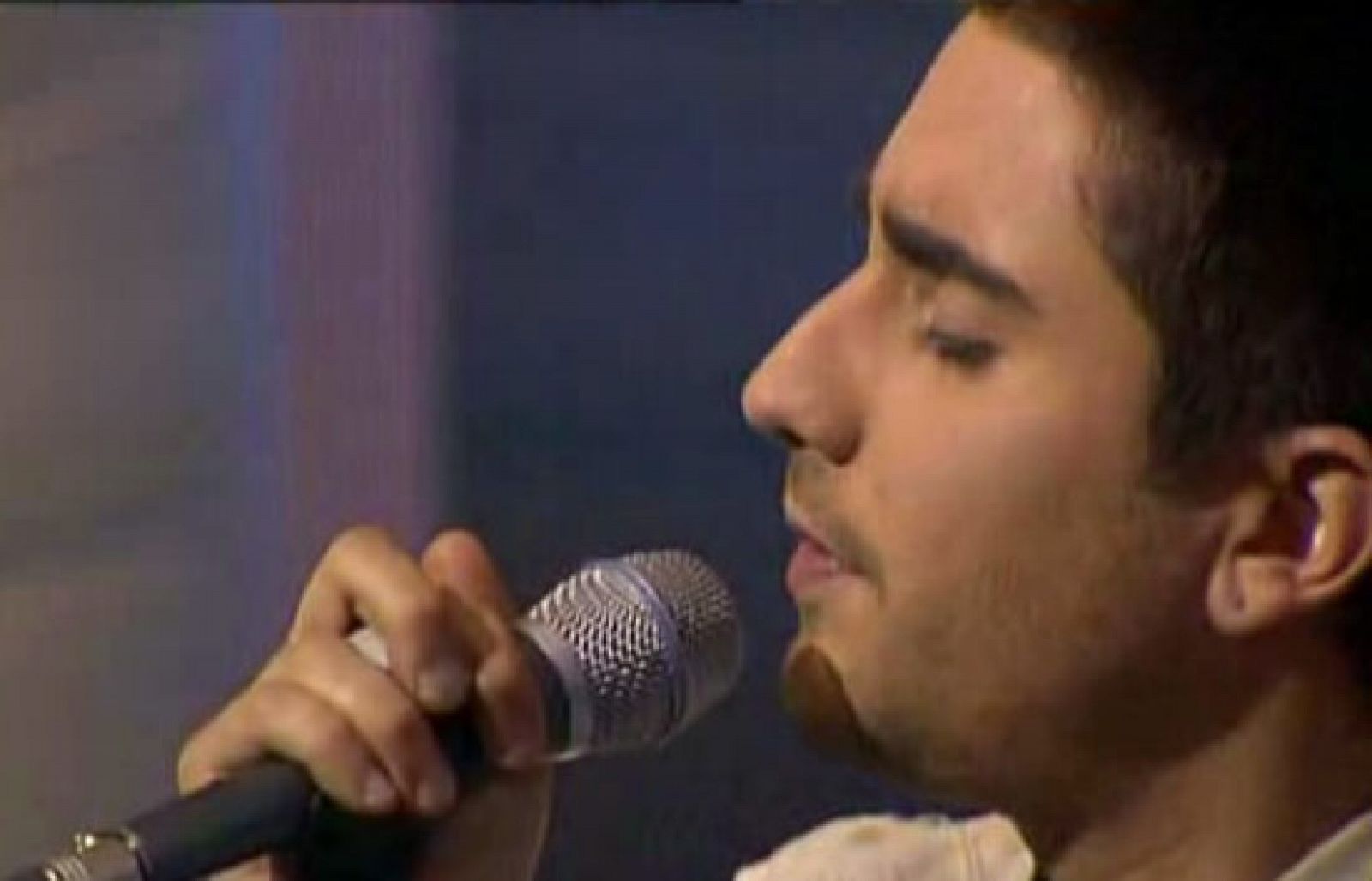 No disparen al pianista - Alex Ubago, Pastora y Mayumana y Lady GaGa - No Disparen al Pianista | Ver