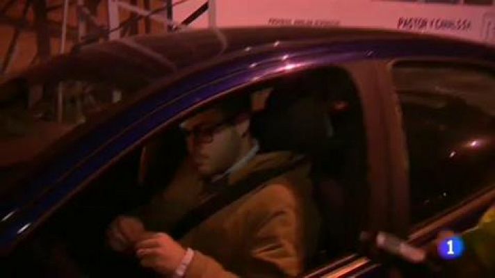 Telediario 1 - La Dirección General de Tráfico ha incrementado  los controles de alcohol y drogas durante la Navidad