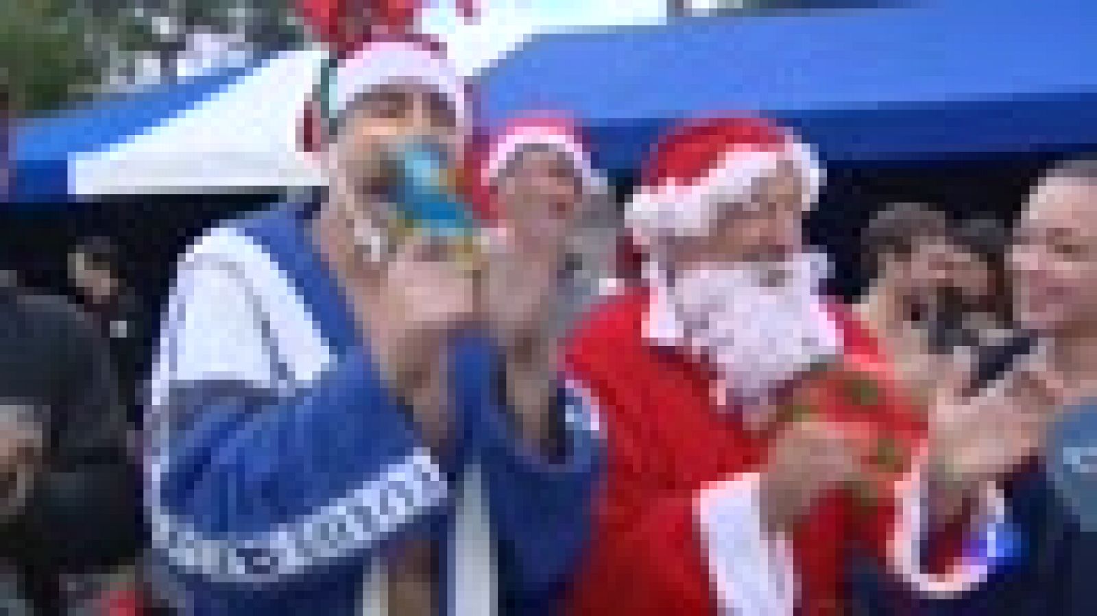 Natación en Barcelona y Gijón y bicis sin cadena en Segovia, clásicos de la Navidad | Ver