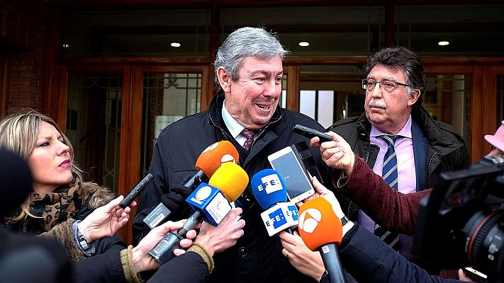 Telediario 1 - Dos menores muestran un vídeo grabado por la denunciante