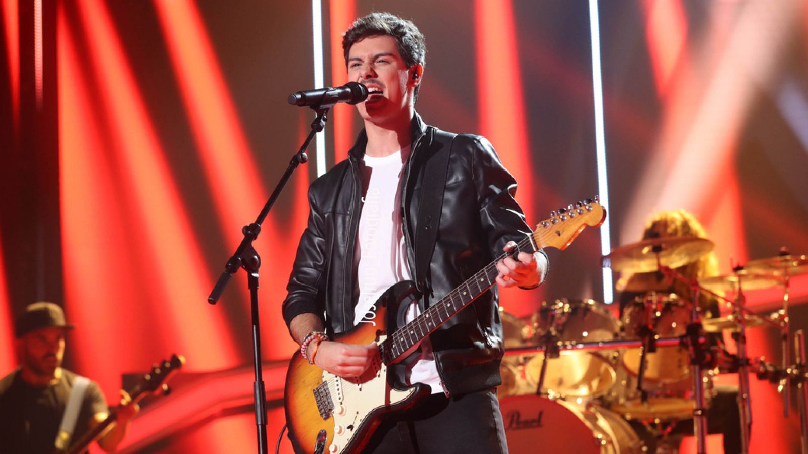 Operación Triunfo 2017 - Alfred canta 'Insurrección' de El último de la fila en la Gala 9 de OT