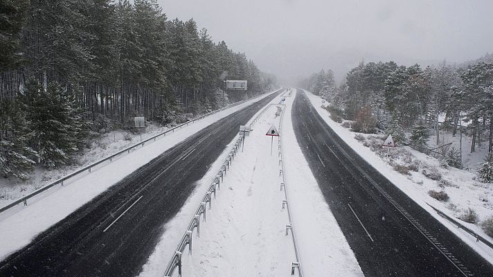 El temporal de nieve, lluvia y viento mantiene en alerta a la mayor parte de España
