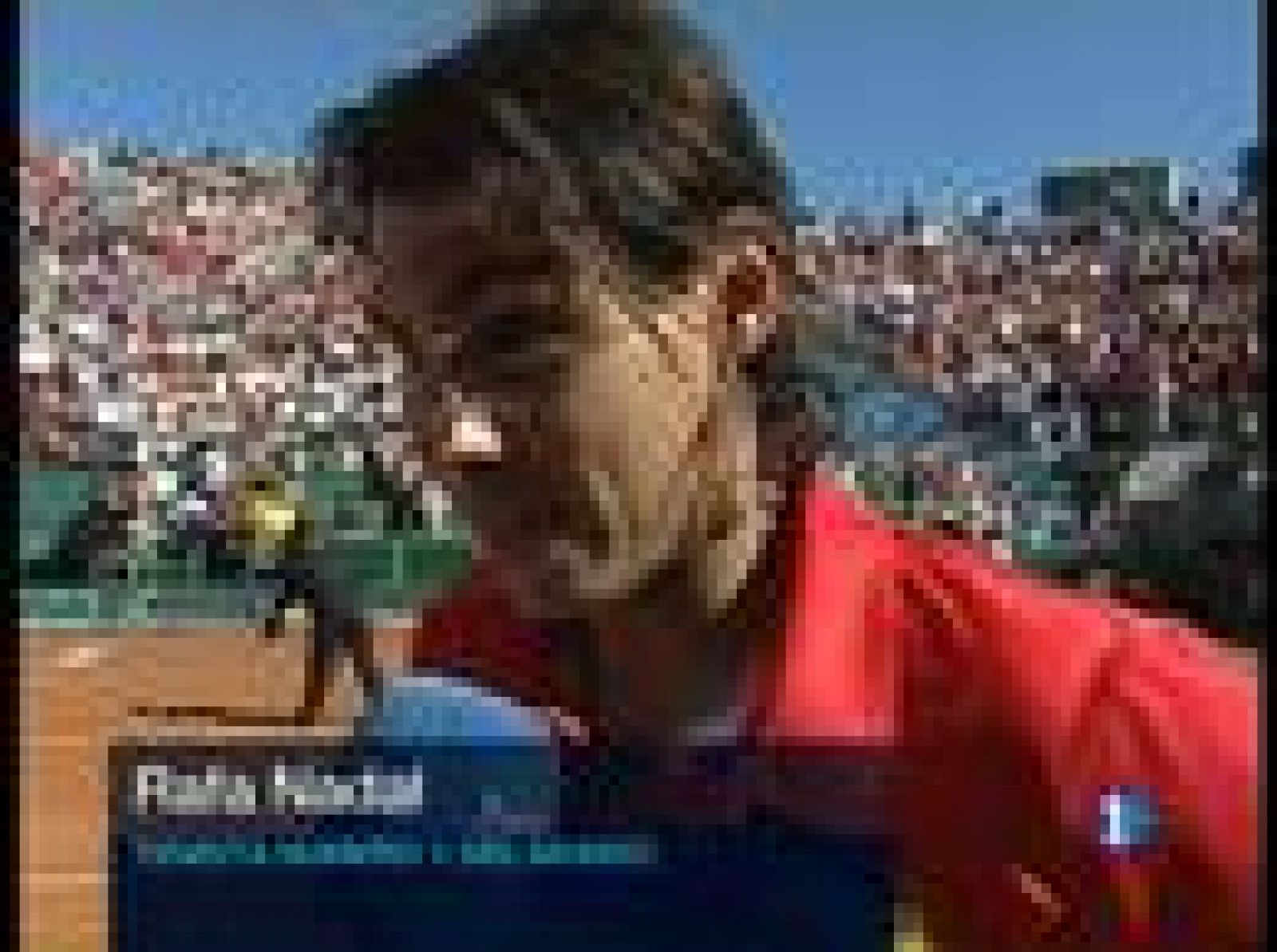 Rafa Nadal consigue el segundo punto para España en la Copa Davis ante Serbia, al arrollar a Janko Tipsarevic por un contundente 6-1, 6-0 y 6-2 en una hora y 35 minutos.