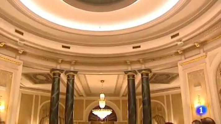 Telediario 1 - Alejandro Palomas gana el 74 premio Nadal con la novela 'Un amor'