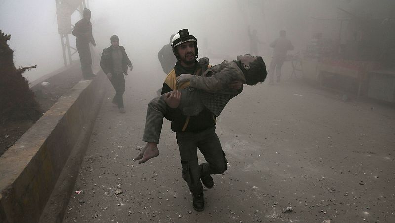 Al menos 24 muertos en los bombardeos del régimen sirio sobre Guta Oriental