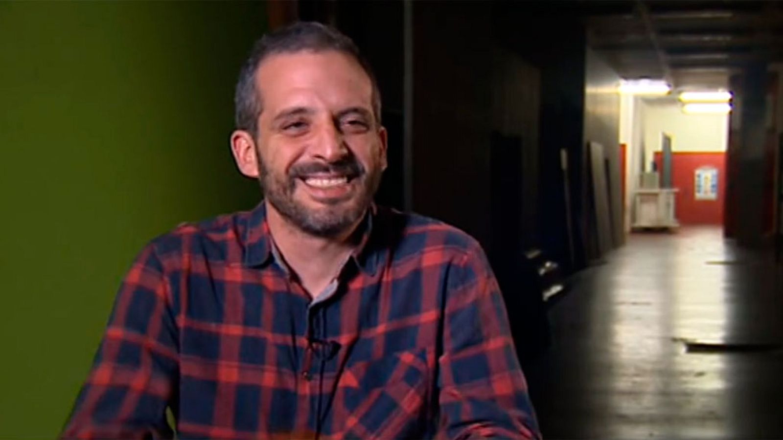 Antonio Vicente, el hábil rotulista de 'Cachitos de cromo y hierro'