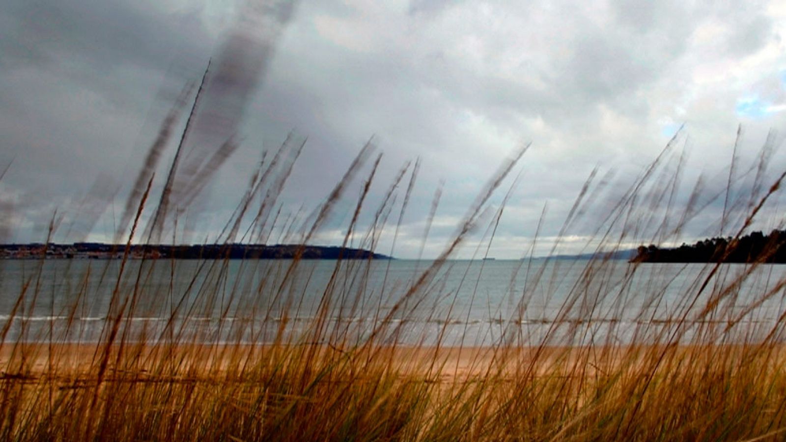 El tiempo: Temperaturas en aumento y lluvias en la península | RTVE Play