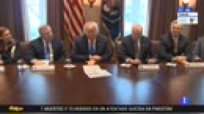 Telediario 1 - Un juez bloquea la derogación de Trump del plan migratorio que protege a casi 700.000 jóvenes de la deportación