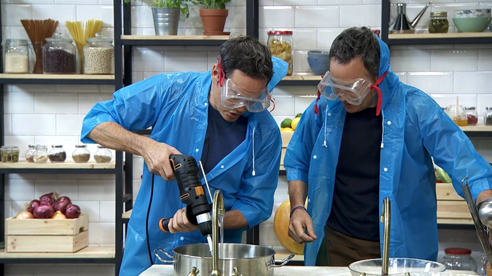 Torres en la cocina - Cardo con mejillones y natillas de mantecados - ver ahora