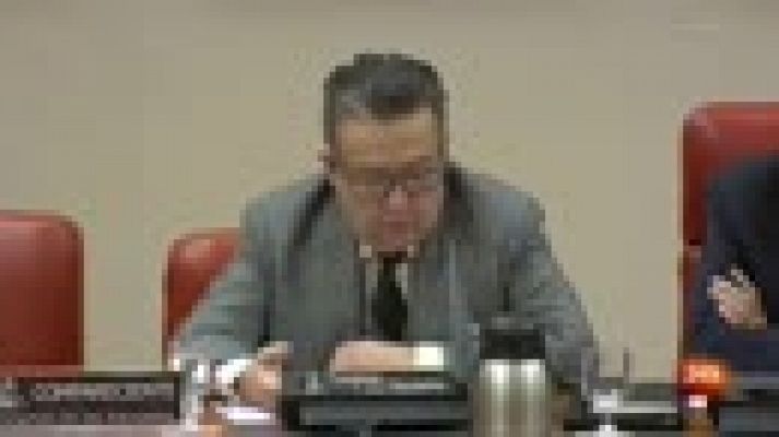 Informativo 24h - Comisión territorial: Los 'padres' de la Constitución, abiertos a una reforma consensuada