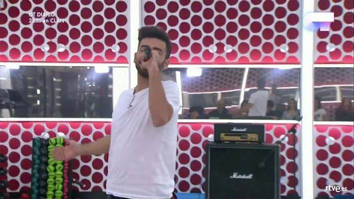 Agoney canta 'Eloise' en el primer pase de micros