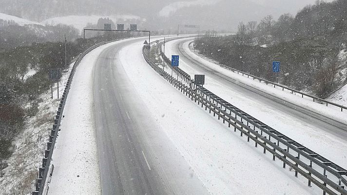 Telediario 1 - Previsión de nieve en las carreteras de la mitad norte e interior de España