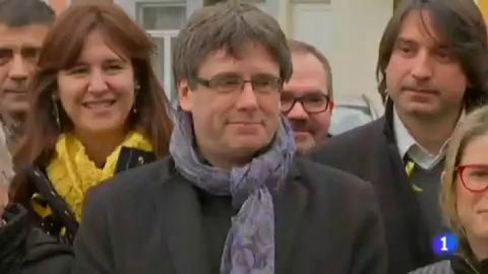 Telediario 1 - Esquerra ha pedido un informe conocer si es posible una investidura de Puigdemont