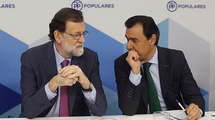 Rajoy ve "absurda" la investidura telemática de Puigdemont