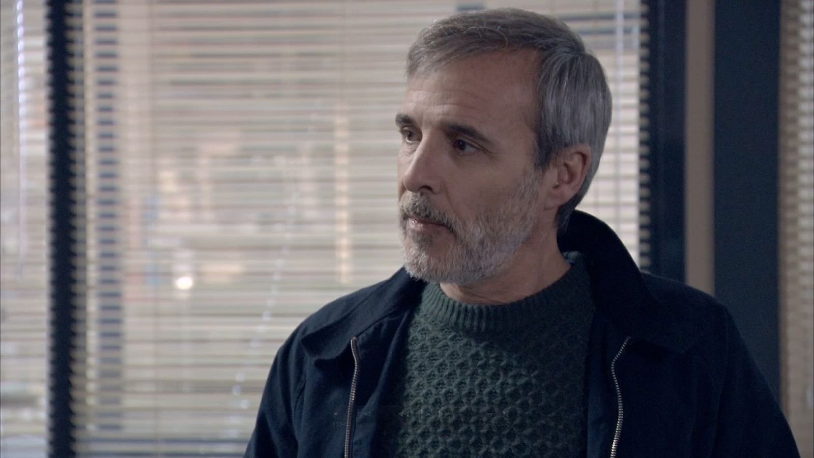 Servir y Proteger - Elías puede ser suspendido