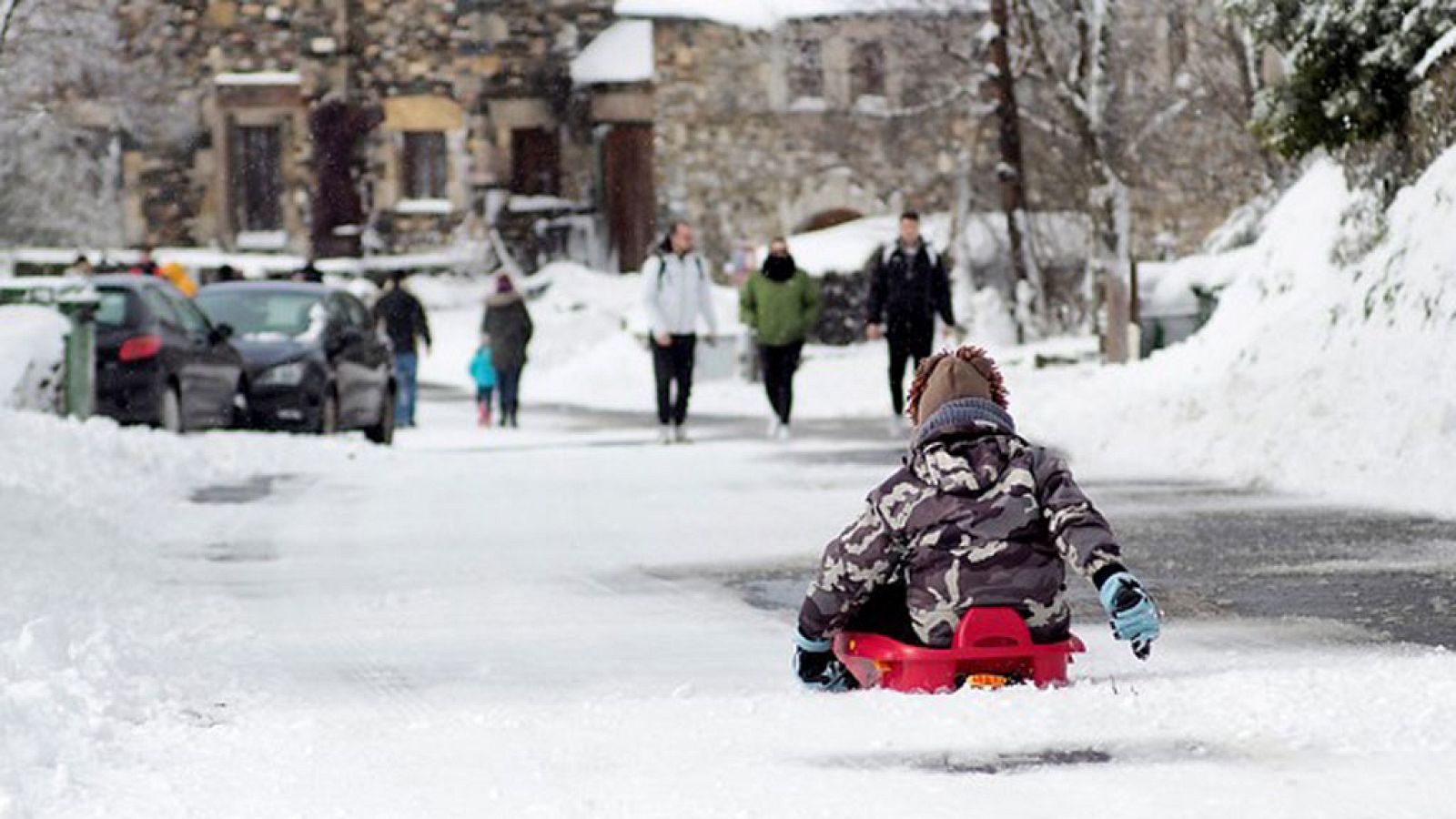 Lluvia débil en Galicia y Cantábrico y frío acusado en meseta norte