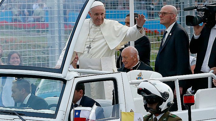 Informativo 24h - El papa Francisco ha iniciado el lunes un viaje oficial que lo llevará a Chile y Perú