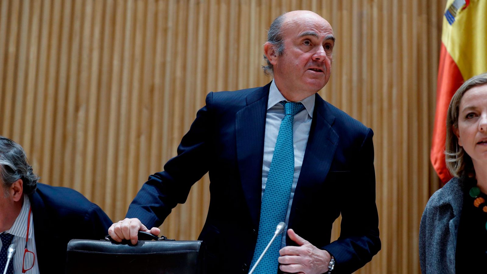 De Guindos dice que sin el rescate a la banca España hubiera salido del euro