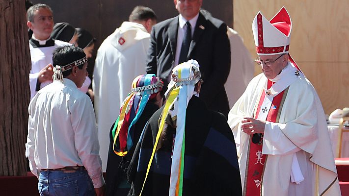 El papa insta a renegar de la violencia en la lucha de los pueblos indígenas por su reconocimiento