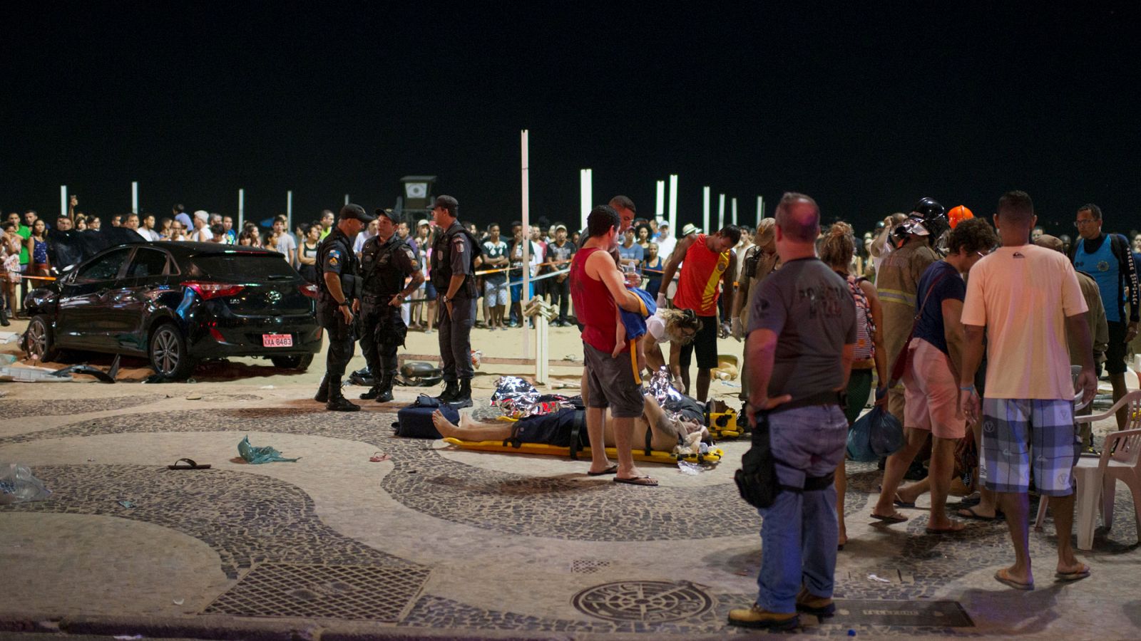 Un bebé muerto y otras 17 personas heridas en un atropello accidental en la playa brasileña de Copacabana