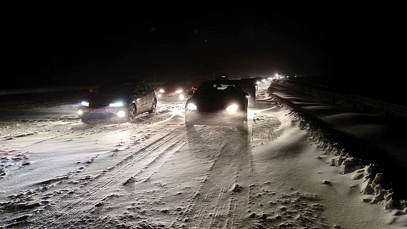 El director de la DGT culpa a la concesionaria del colapso de la AP-6 por no mantenerla cerrada y anuncia dos expedientes