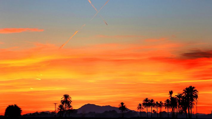 El tiempo - Nevadas en zonas de montaña de la mitad norte peninsular y vientos fuertes en el litoral gallego y cantábrico