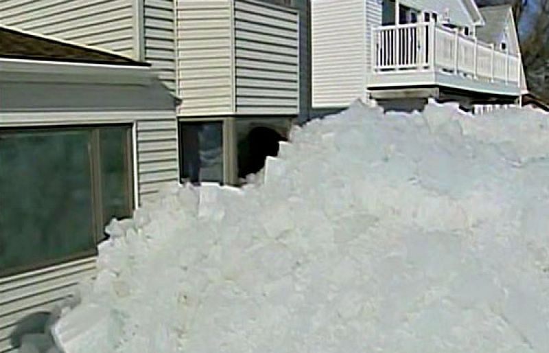 Importantes destrozos por el temporal de viento en EE.UU.